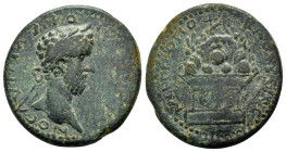 CAPPADOCIA. Caesarea. Commodus.(177-192). Ae.

Obv : ΑVΤ Μ ΑVΡ ΚΟΜΟ ΑΝΤⲰΝΙΝΟϹ.
Laureate, draped and cuirassed bust right.

Rev : ΜΗΤΡΟΠΟ ΚΑΙϹΑΡƐΙΑϹ ƐΤ...