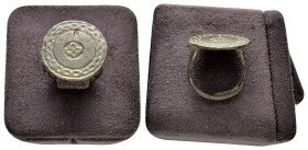 ANCIENT BYZANTINE BRONZE RING.(10th-11th century).Ae.

Condition : Good very fine

Material : Bronze.

Weight : 3.59 gr
Diameter : 16 mm