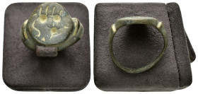 ANCIENT BYZANTINE BRONZE RING.(10th-11th century).Ae.

Condition : Good very fine

Material : Silver.

Weight : 9.31 gr
Diameter : 24 mm
