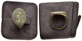 ANCIENT BYZANTINE BRONZE RING.(10th-11th century).Ae.

Condition : Good very fine

Material : Bronze.

Weight : 4.10 gr
Diameter : 18 mm