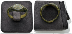 ANCIENT BYZANTINE BRONZE RING.(7rd–8th centuries).Ae.

Condition : Good very fine.

Material : Bronze.

Weight : 4.70 gr
Diameter : 23 mm