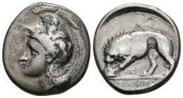 LUCANIA, Velia. Didracma. 344-300 a.C. Grupo Kleudoros. A/ Athenea a izquierda con casco frigio decorado con centauros. R/ León a izquierda devorando ...