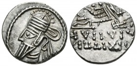 ORODES II. Dracma.190 a.C. Ekbatana (Reino Parto). A/ Busto diademado con tiara y drapeado a izquierda. R/ Arquero sentado a derecha sosteniendo arco....