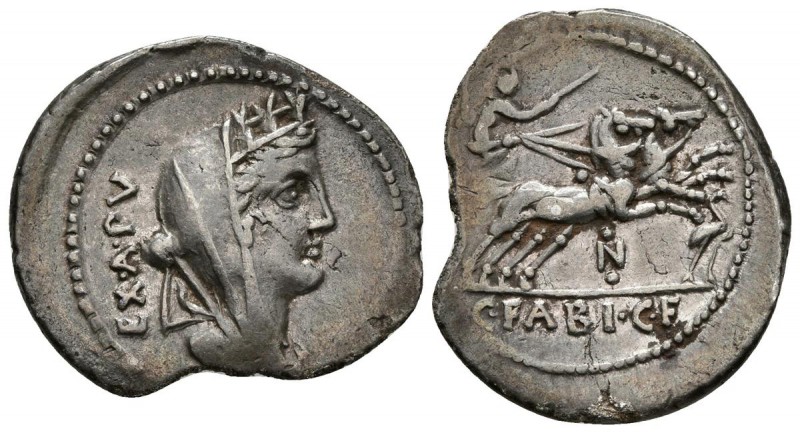 C. FABIUS. C.F. HADRIANUS. Denario. 102 a.C. Roma. A/ Busto de Cibeles velado y ...