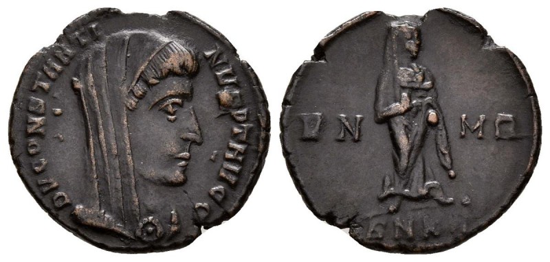 CONSTANTINO I. (Acuñación póstuma). Follis. 307-337 d.C. Cyzicus. A/ Busto velad...