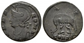 CONSTANTINO I. Series conmemorativas. Follis. 333-335 d.C. Constantinopolis. A/ Busto de Roma con casco a izquierda. VRBS ROMA. R/ Loba amamantando a ...