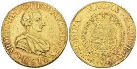 CARLOS III. 8 Escudos. 1761. México MM. Primer busto. Toisón junto a la fecha. Cal-71; Cal.Onza 742. Au. 27,00g. Restos del brillo original en reverso...