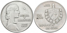 CUBA. 1 Peso. 1939. Km#22. Ar. 26,71g. Marquitas. MBC+.