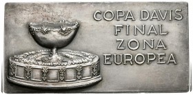 COPA DAVIS, ZONA EUROPEA. Medalla. 1965 Julio. Barcelona. Grabador: Vallmitjana. Ar. 64,13g. 70mm x 35mm. EBC+.