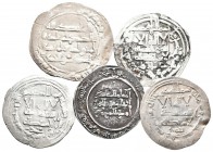 HISPANO ARABES. Lote compuesto por 5 Dirhams. Emirato Independiente: Muhammad I. 243H. Al-Andalus; Califato de Córdoba: Abd Al-Rahman III. 338H, 344H ...