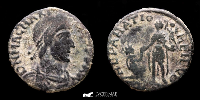 Roman Empire - Magnus Maximus bronze maiorina (3,86 g. 22 mm.), from Arles mint,...