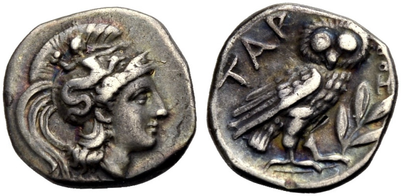 KALABRIEN. TARENT. 
Drachme, 281-272 v. Chr. Athenakopf n.r. im Helm mit Helmzi...