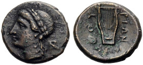 LUKANIEN. THURIOI. 
Bronze, ca. 280 v. Chr. Kopf des Apollon mit Lorbeerkranz n.l., dahinter Monogramm AP. Rv. ΘΟΥ/ΡΙΩΝ Lyra, darunter ΣΟΦΙ. 3,08 g. ...