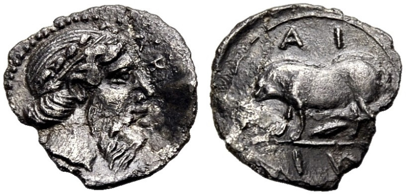 SIZILIEN. ABAKAINON. 
Litra, 450-440 v. Chr. Bärtiger Zeuskopf mit L. n. r. ABA...