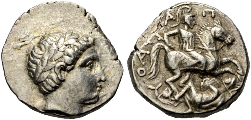 PAIONIEN. PATRAOS, 340-315 v. Chr. 
Tetradrachmon. Jugendlicher Kopf mit Lorbee...