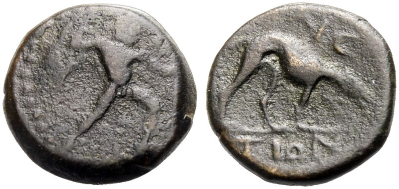 KRETA. PHAISTOS. 
Bronze, 320-270 v. Chr. Talos mit offenen Flügeln steinschleu...