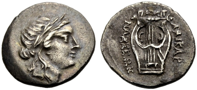 KARIEN. HALIKARNASSOS. 
Hemidrachmon, 2.-1. Jh. Apollokopf mit Lorbeerkranz n.r...