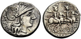 RÖMISCHE REPUBLIK. Cn. Lucretius Trio 136 v. Chr. 
Denar. Romakopf im geflügelten Helm n.r., dahinter TRIO, unter dem Kinn Wertzeichen X Rv. ROMA Die...