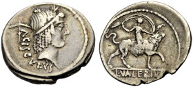 RÖMISCHE REPUBLIK. L. Valerius Acisculus, 45 v. Chr. 
Denar. ACISCVLVS Kopf des Apollo mit Zapfenlocken n. r., im Haar Band, dahinter acisculus Rv. L...