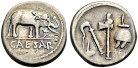 IMPERATORISCHE PRÄGUNGEN. Julius Caesar, gest. 44 v. Chr. 
Denar. 49-48 v. Chr. CAESAR Elefant n. r., eine Schlange zertretend. Rv. Pontifikalgeräte:...