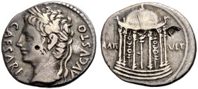 KAISERZEIT. Augustus, 27 v. Chr. -14 n. Chr. 
Denar, ca. 18 v. Chr. Münzstätte in Spanien. Kopf mit L. n.l. CAESARI- AVGVSTO Rv. MAR-VLT Rundtempel d...