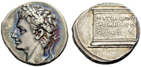 KAISERZEIT. Augustus, 27 v. Chr. -14 n. Chr. 
Denar, 20-19 v. Chr. Münzstätte in Spanien (Colonia Paticia?). Büste mit L. n.l. Rv. Altar, darauf Lege...