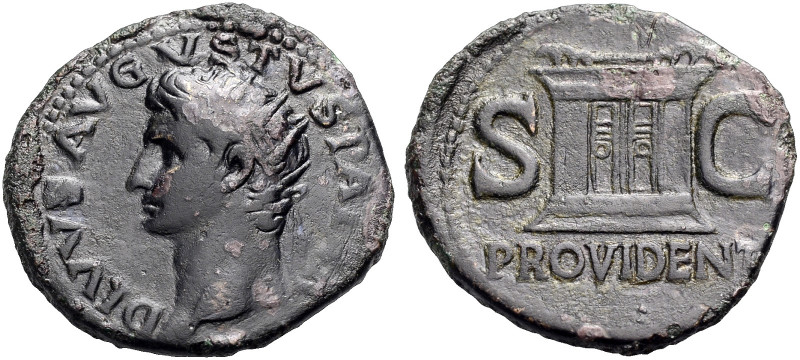 KAISERZEIT. Tiberius, 14-37. 
As für Divus Augustus, 22-23. Kopf des Augustus m...