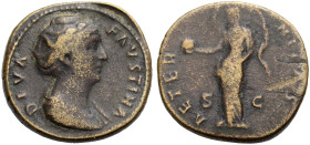 KAISERZEIT. Faustina senior (gest. 141), Gem. des Ant. Pius.
Dupondius, postum 141 Drap. Büste n. r. DIVA- FAVSTINA. Rv. AETER-NITAS Aeternitas n.l. ...
