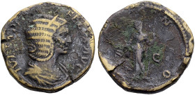 KAISERZEIT. Julia Domna, 193-217. 
Sesterz, ca. 211-217 Drap. Büste mit Diadem n. r. Rv. IVNO Juno n.l. stehend, Patera und Zepter haltend; l. zu ihr...