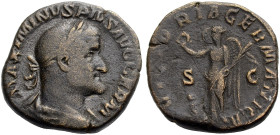 KAISERZEIT. Maximinus I. Thrax, 235-238.
Sesterz, 236-238. Drap., gep. Büste mit L. n. r. MAXIMINVS PIVS AVG GERM Rv. VICTORIA GERMANICA/S-C Victoria...