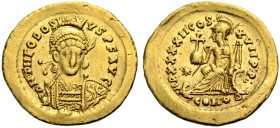 KAISERZEIT. Theodosius II 408-450. 
AV Solidus, 441-450 Konstantinopel. DN THEODOSI-VS PF AVG Gep. Büste frontal mit Helm und Diadem, Speer in der Re...