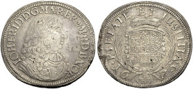 BRANDENBURG-ANSBACH, MARKGRAFSCHAFT. JOHANN FRIEDRICH, 1667-1686. 
2/3 Taler 1675, Schwabach. Geharnischtes Brustbild n. r. Rv. Gekröntes Wapppen zwi...