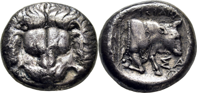 JONIA-SAMOS. Tetradracma. 394-365 a.C. Máscara de león de frente. Prótomo de tor...