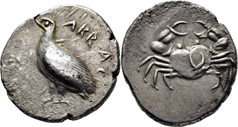 SICILIA-AKRAGAS. Didracma. 472-420 a.C. Águila a izquierda con las alas cerradas...