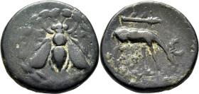 JONIA-ÉFESO. AE 13. 350-288 a.C. Pátina verdosa oscura