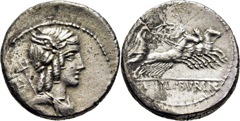 ROMA REPÚBLICA. Julia. Denario. 85 a.C. Cabeza alada y laureada de Apolo Vejovis...