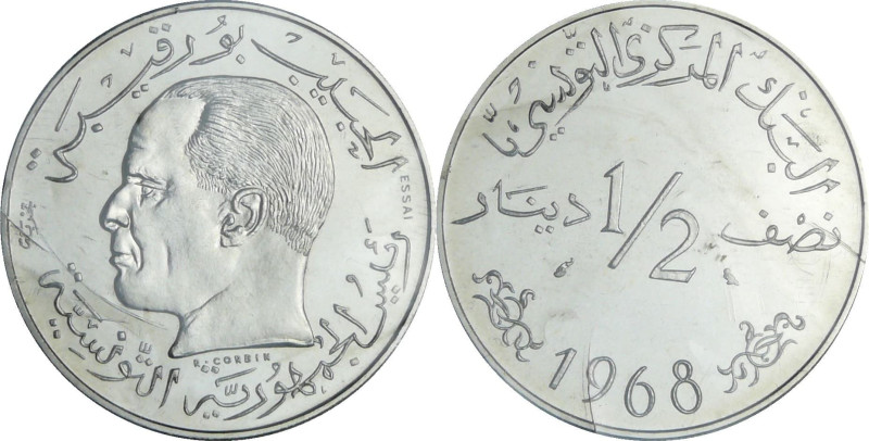 Tunisie - Habib Bourguiba - 1/2 dinar 1968 essai

FDC

KM#E32

 Ni ; 24.43...