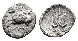 Akarnania, Leukas, circa 375-350 BC. Obol (10 mm, 0,33 g.). Pegasos flying to left, Λ below. Rev. Ornate trident upwards. BCD Akarnania -. BMC 144 var...