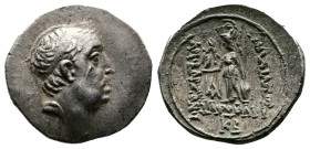 Kings of Cappadocia, Ariobarzanes I Philoromaios, 96-63 BC. AR Drachm (19 mm, 4,18 g.) RY 24 = 72/1 BC. Diademed head of Ariobarzanes to right. Rev. Β...