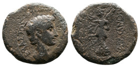 Ionia, Smyrna, Augustus, 27 BC - 14 AD. AE (18 mm, 3,53 g.) Dionysos Kollybas magistrate. ΣEBAΣTOΣ ΣMΥΡNAIΩN, bare head right. Rev. ΔIONΥΣO KOΛΛΥBΡA, ...