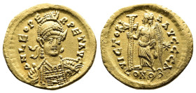 Leo I, 457-474 AD. Gold Solidus (20,8 mm. 4,47 g.). Constantinople. DN LEO PERPET AVC, diademed, helmeted and cuirassed 3/4 facing bust, holding spear...