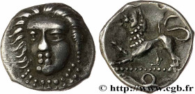 CAMPANIA - PHISTELIA
Type : Obole 
Date : c. 350-300 AC. 
Mint name / Town : Phistélia, Campanie 
Metal : silver 
Diameter : 11  mm
Orientation dies :...