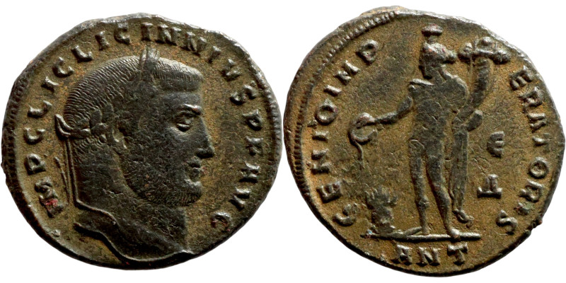 Licinius I. (308-324 AD) Follis. Obv: IMP C LIC LICINNIVS P F AVG. Laureate bust...