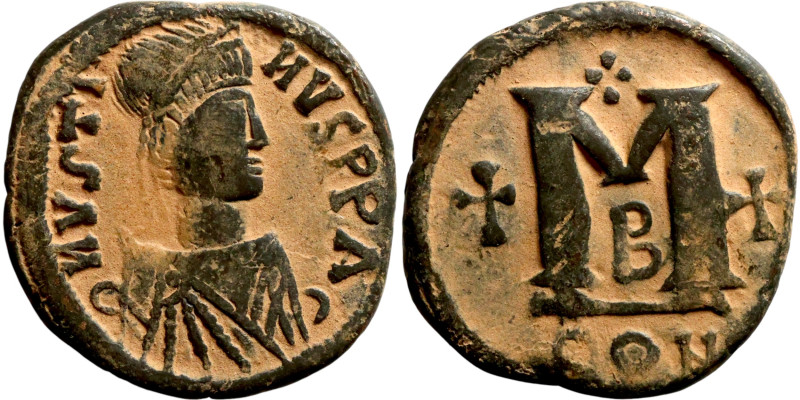 Justin I (518-527) Follis. Obverse: DN IVSTINVS PP AVG diademed, draped, and cui...