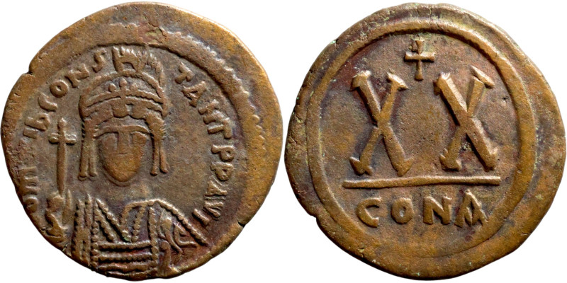 Tiberius II Constantine (578-582) half follis .Obv: Crowned, draped and cuirasse...