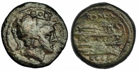 ACUÑACIONES ANÓNIMAS. Triente. Roma (215-212 a.C.). A/ Cabeza de Minerva con casco corintio a der., encima 4 puntos. R/ Proa a der., encima: ROMA y de...