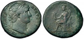 ADRIANO. Sestercio. Roma (125-128). R/ Roma sentada a izq. con victoria y cornucopia. RIC-636. Leves erosiones en rev. Pátina verde. BC+/BC-.