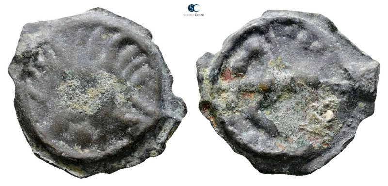 Central Gaul. Lingones 80-50 BC. 
Potin

21 mm, 3,62 g



Good Fine