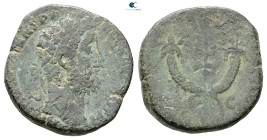 Commodus AD 180-192. Rome
Sestertius Æ

29 mm, 22,58 g



Fine