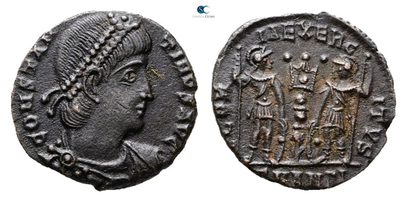 Constantine I the Great AD 306-337. Antioch
Follis Æ

15 mm, 1,45 g



Ve...